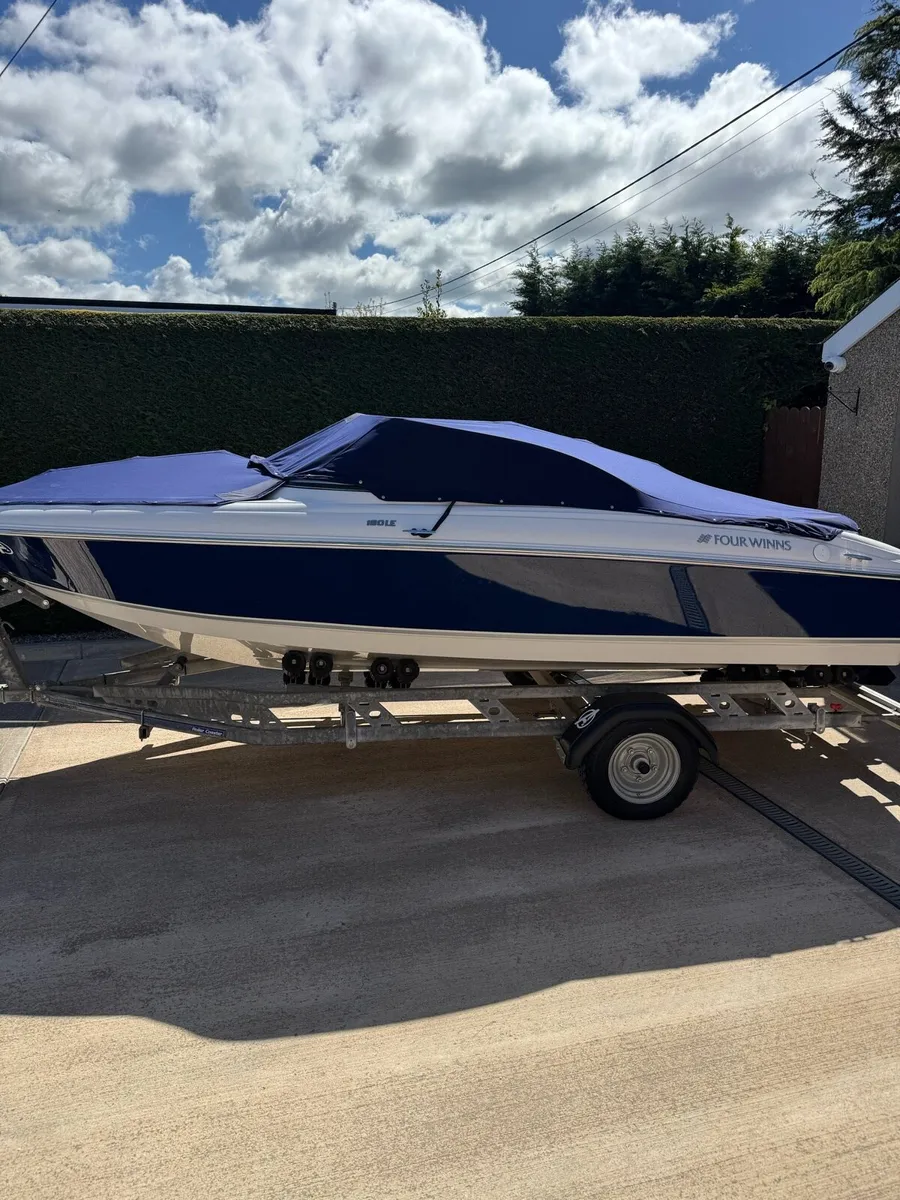 Four Winns Horizon 180LE Bow Rider - Image 1
