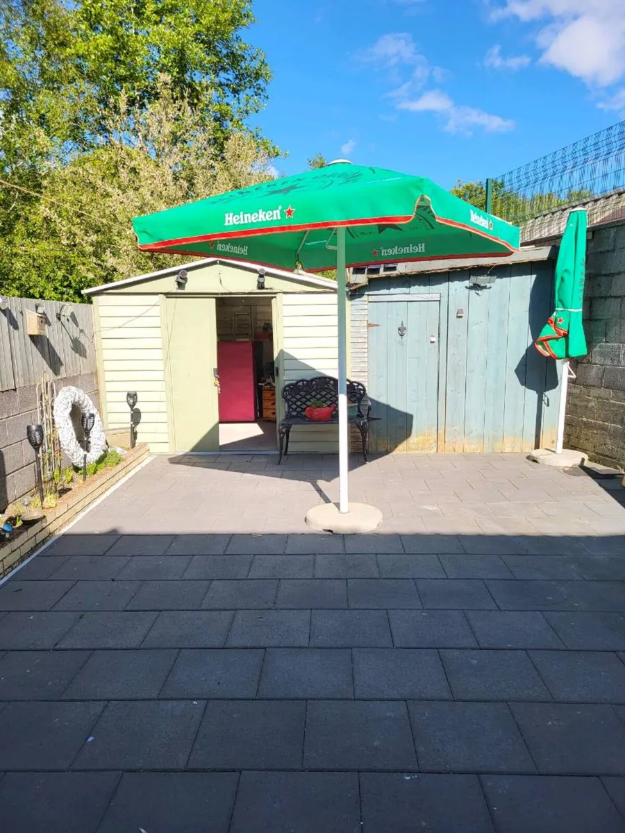 Garden umbrella