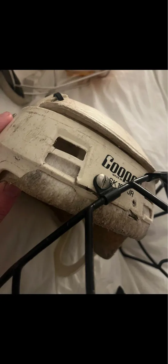 Oldstyle white junior cooper helmet - Image 3