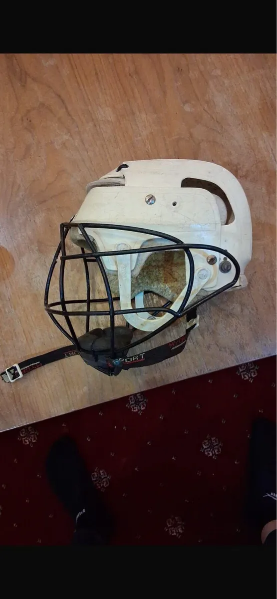 Oldstyle white junior cooper helmet - Image 1