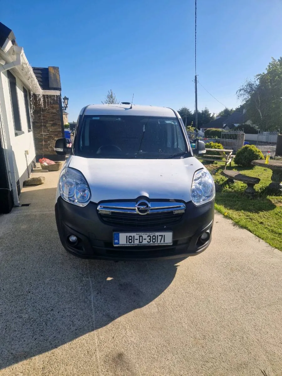 Van - Image 2