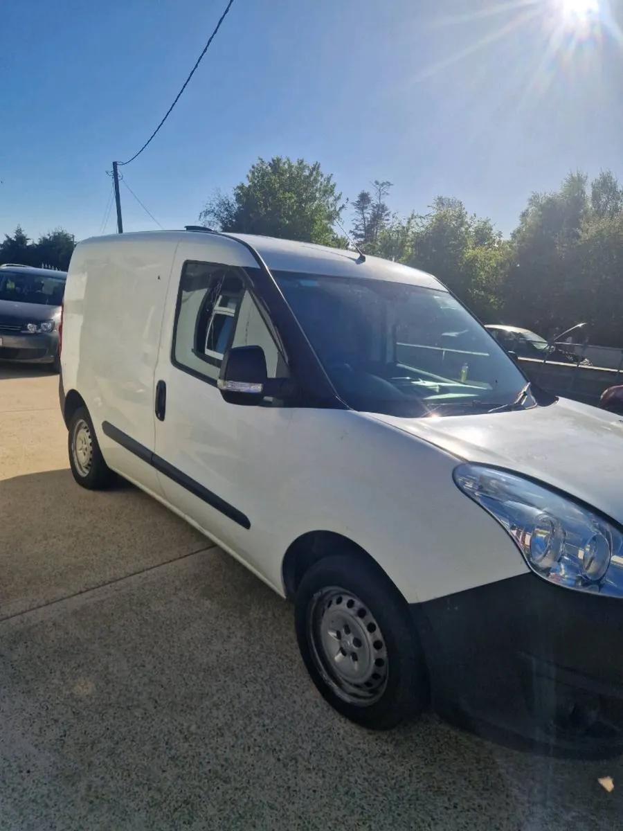 Van - Image 3