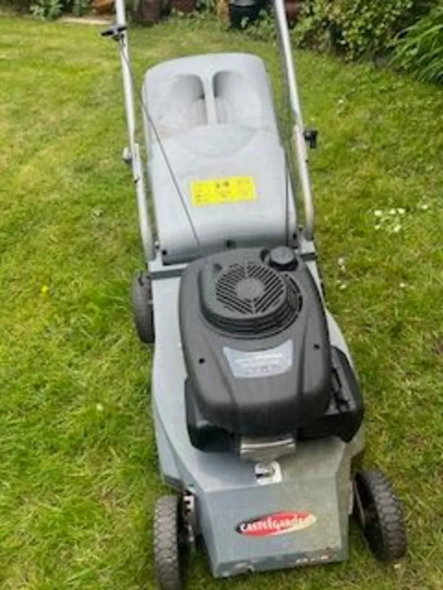 Lawnmowers Castlegarden and Masport - Image 2