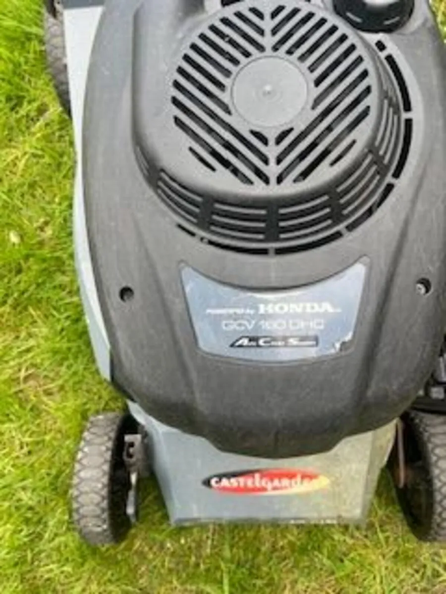 Lawnmowers Castlegarden and Masport - Image 4