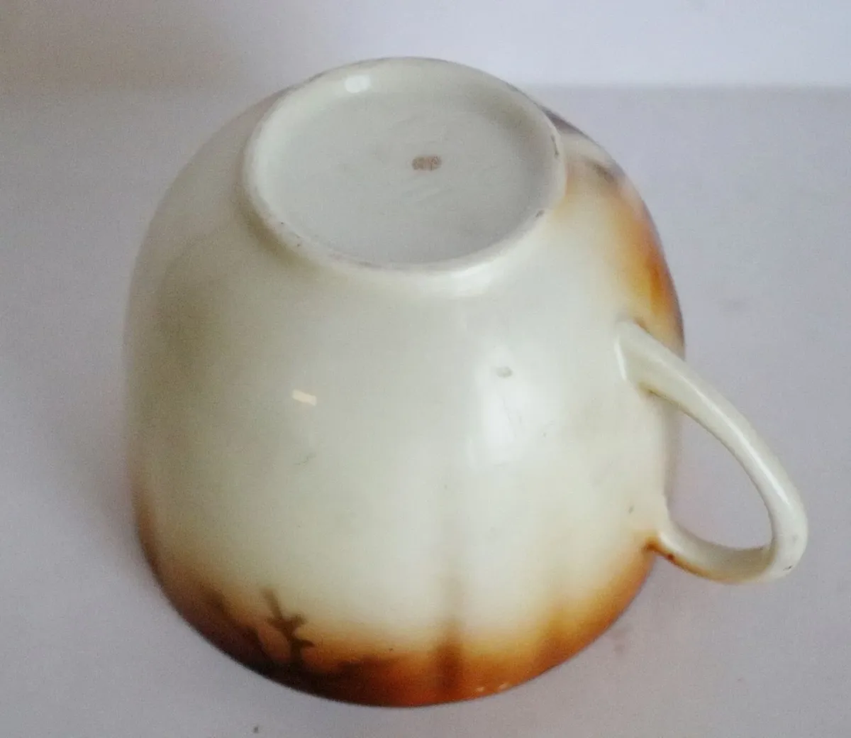 Antique decorative  souvenir shaving  cup. - Image 4