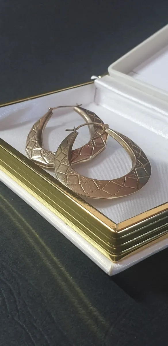 Vintage Hallmarked 9ct Gold Hoop Earrings - Image 3