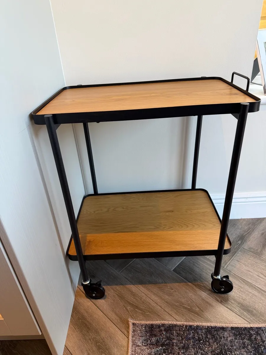 Serving trolley - Image 1
