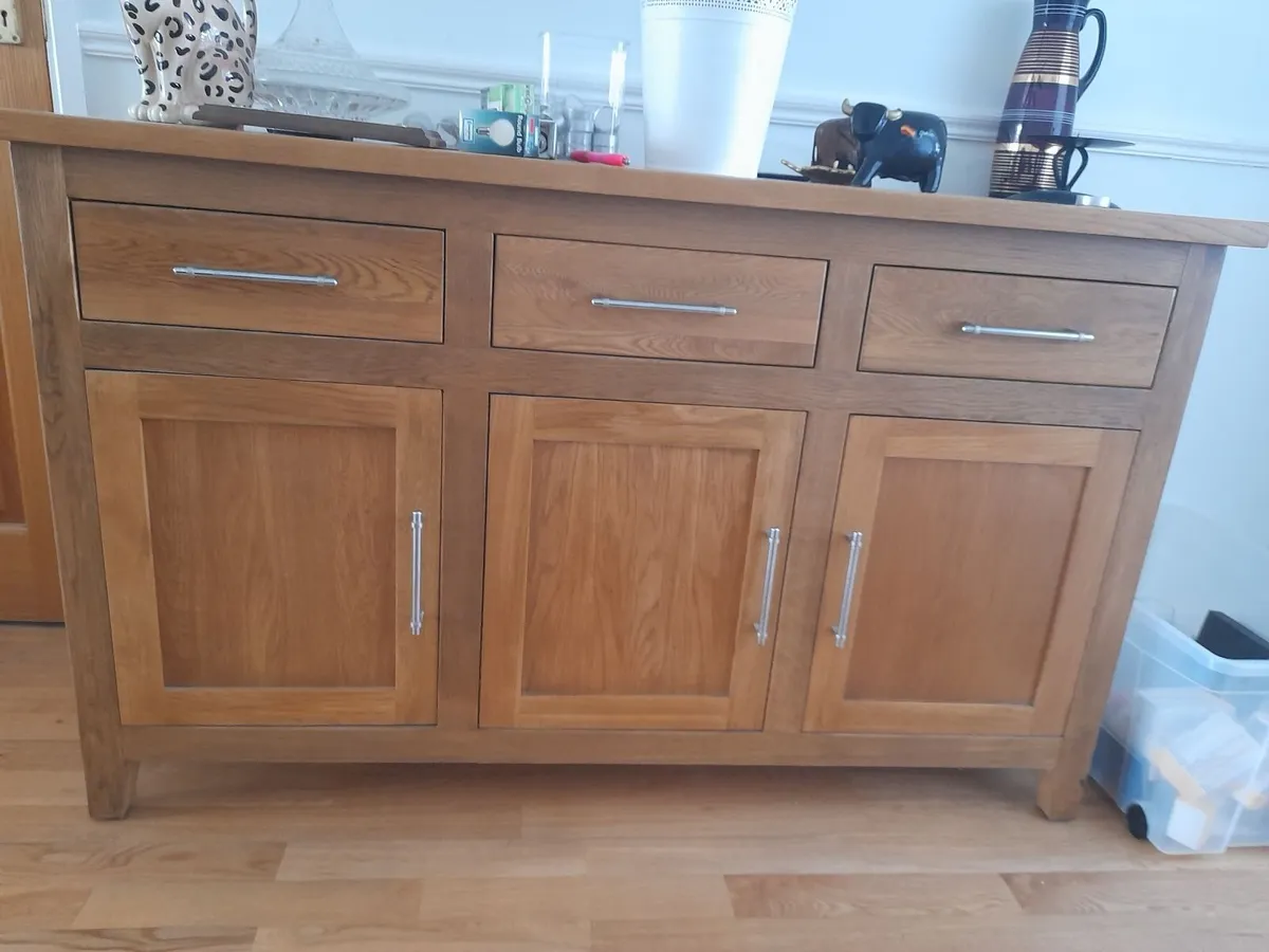 Lounge cabinet