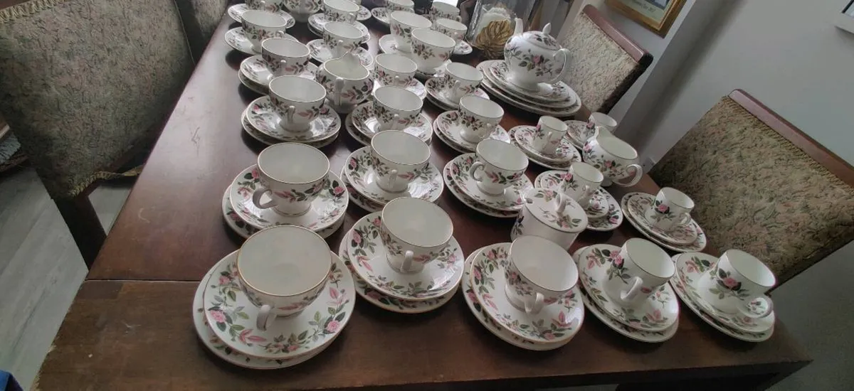 Stunning vintage Wedgwood - Image 1