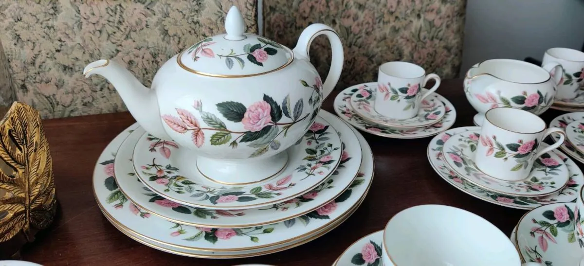 Stunning vintage Wedgwood - Image 1