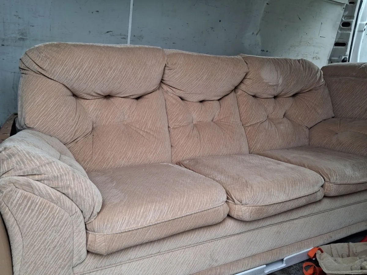 Suite of furniture - Image 3