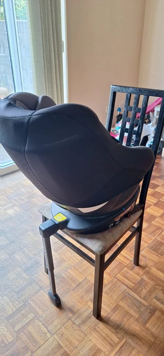 Joie 360° Car Seat - Image 2