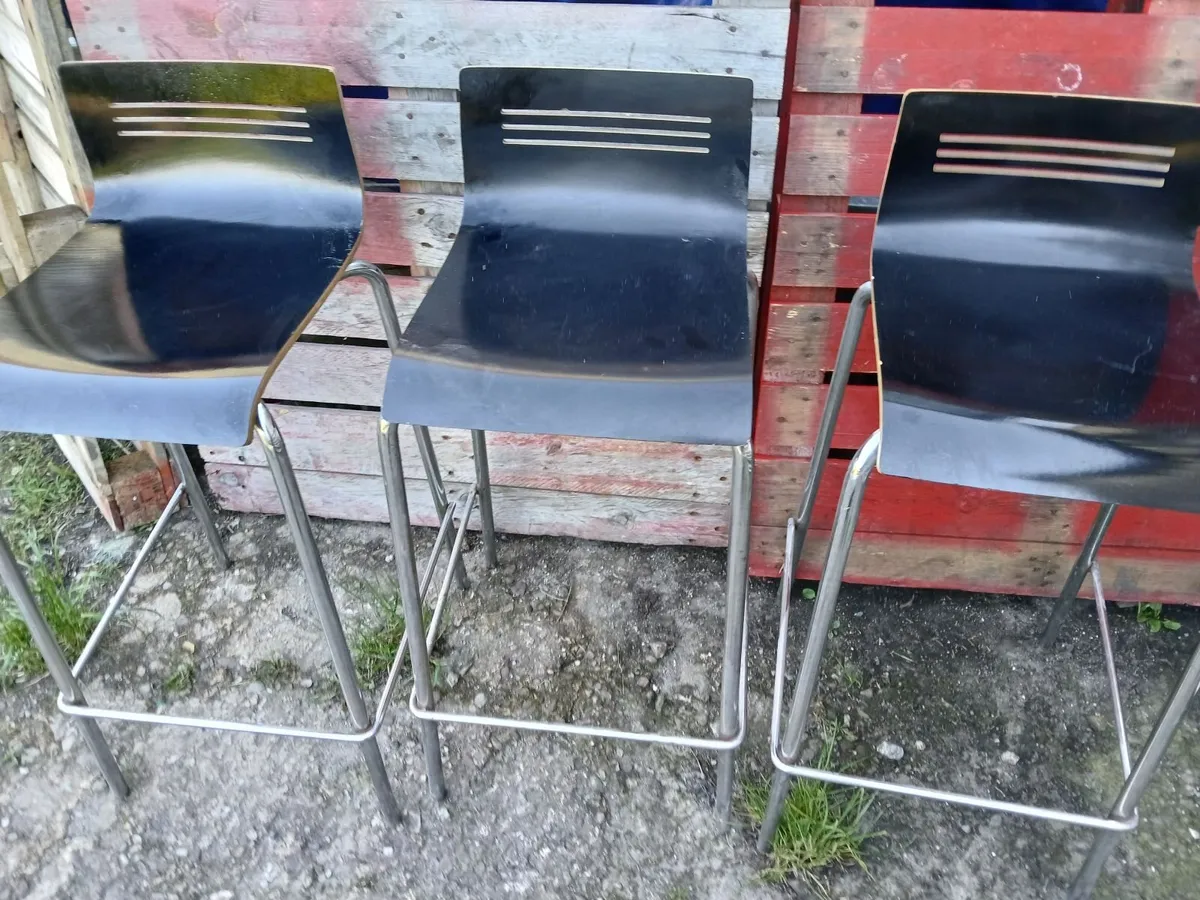 Bar stools lot of (3)...x show hse new del - Image 1