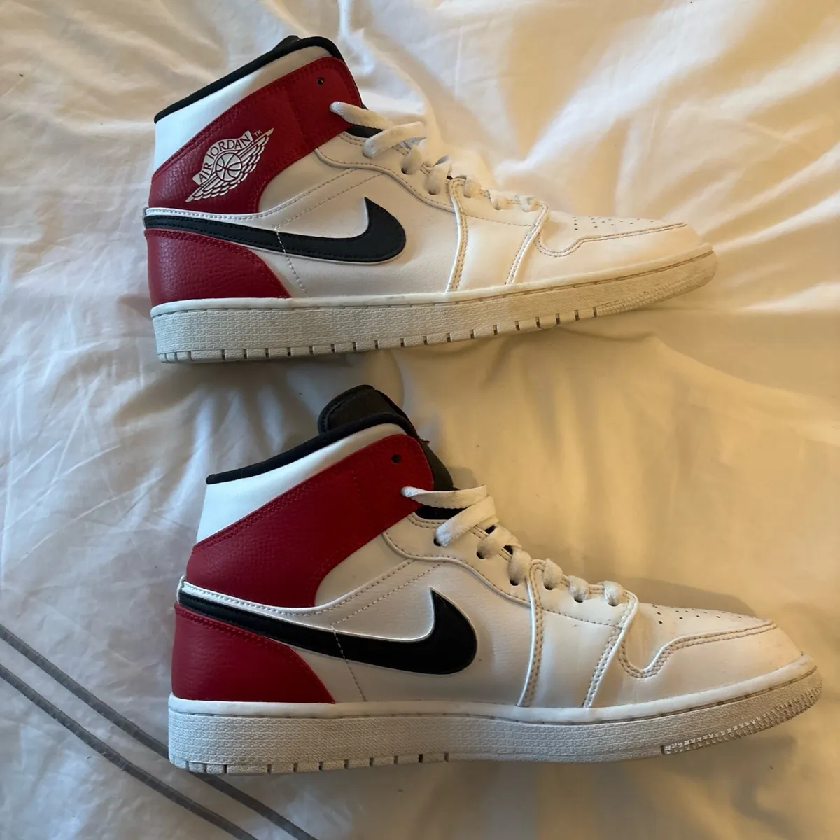 Air Jordan 1 mid - Image 3