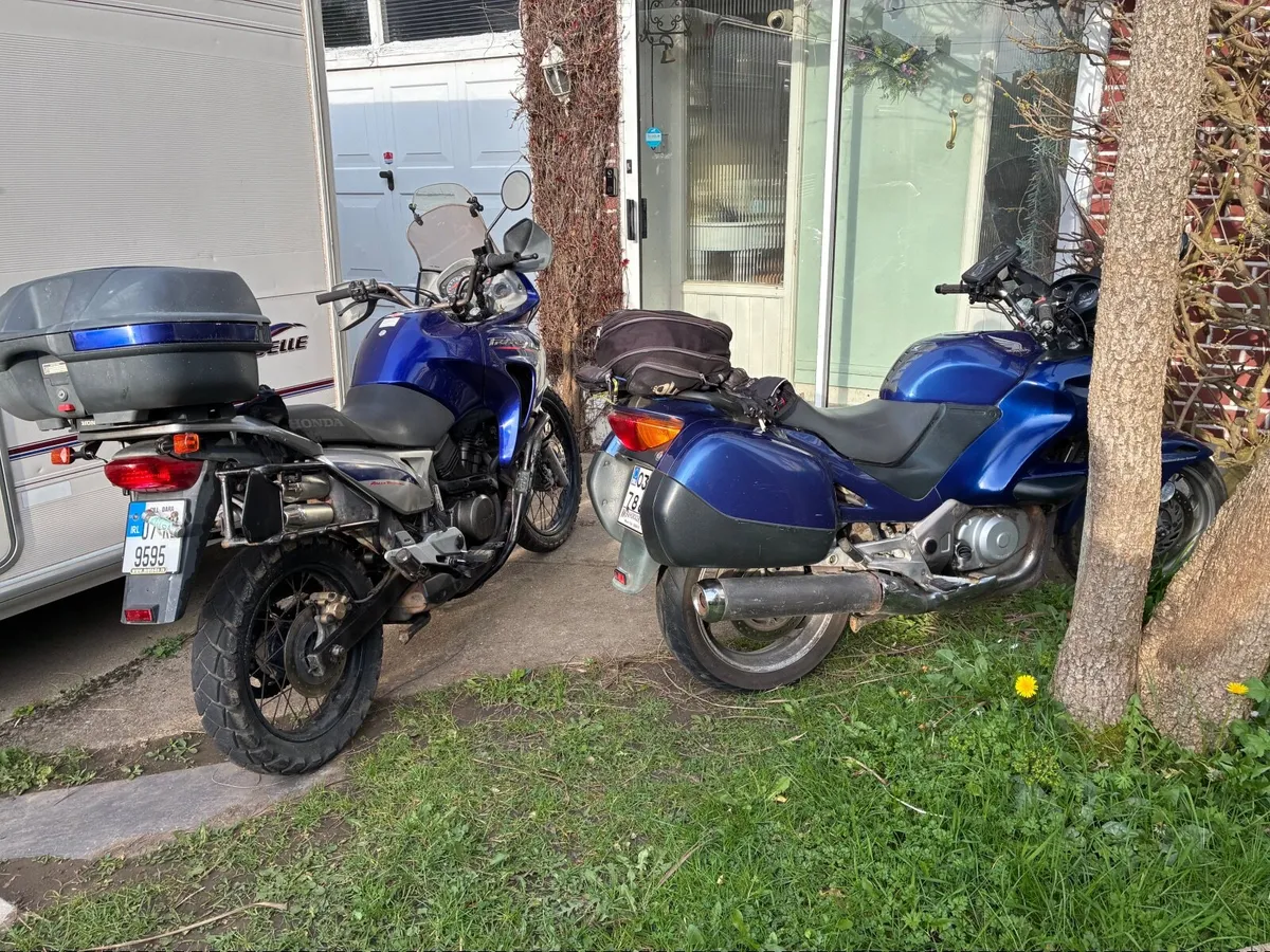 Two Hondas: 07 Transalp, 03 Deauville - Image 2