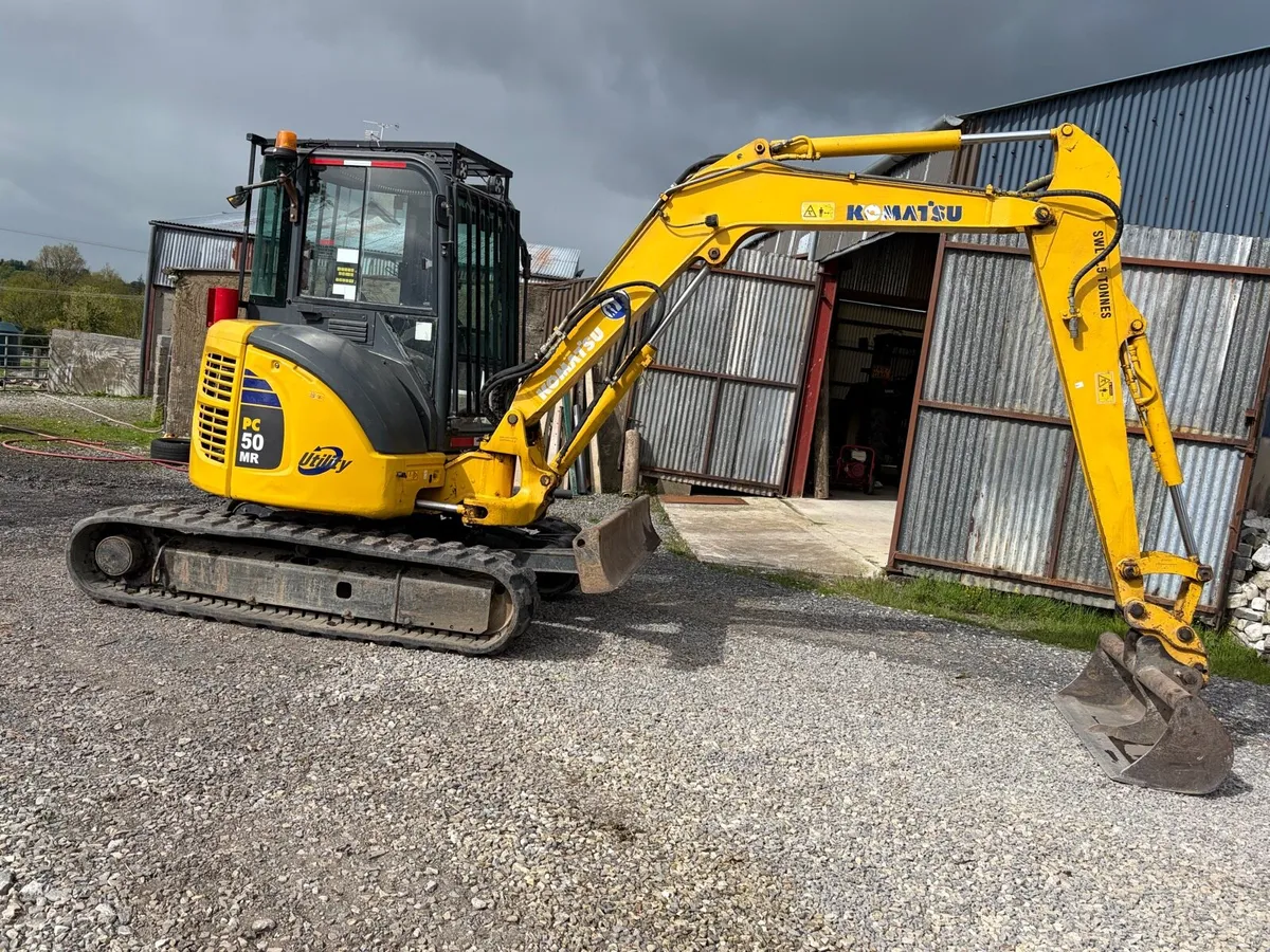 KOMATSU 5 tonne digger - Image 2
