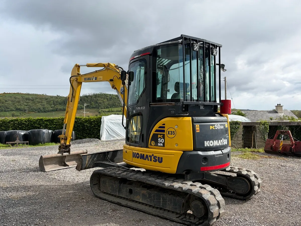 KOMATSU 5 tonne digger - Image 4