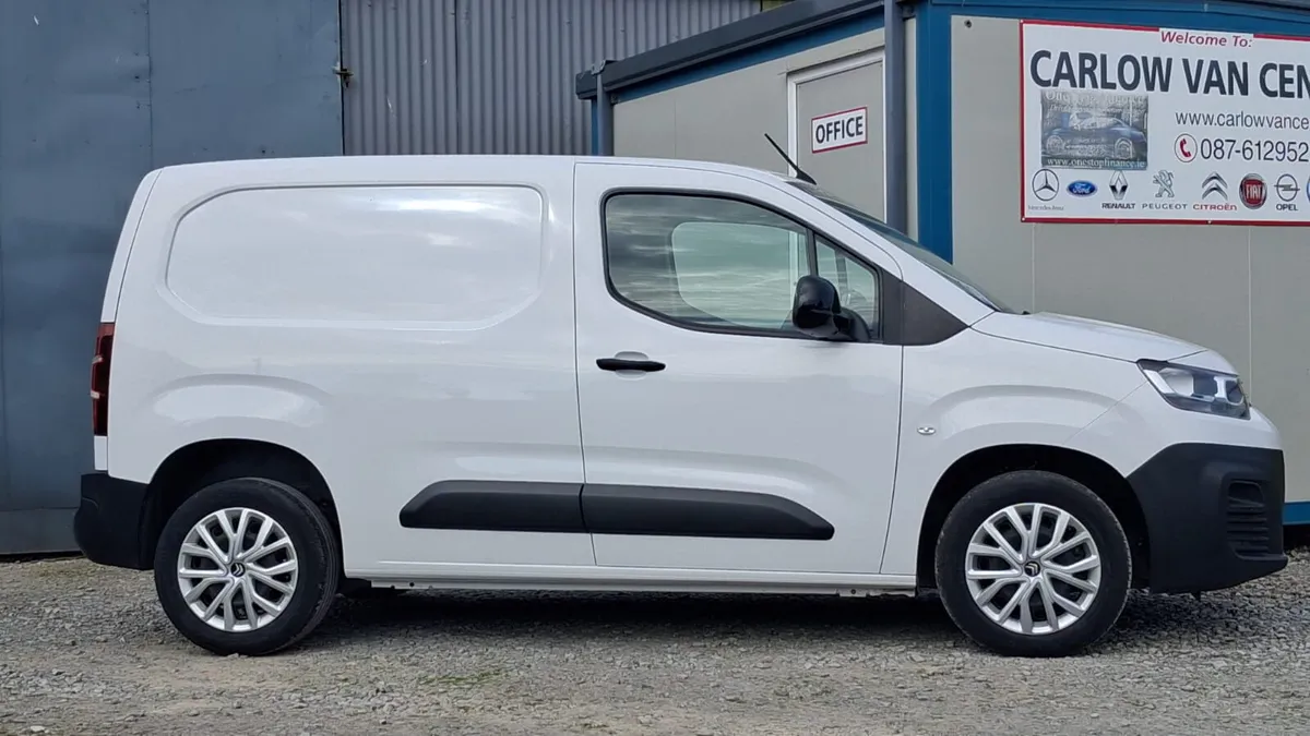 231 Automatic 130bhp Citroen Berlingo Enterprise - Image 2