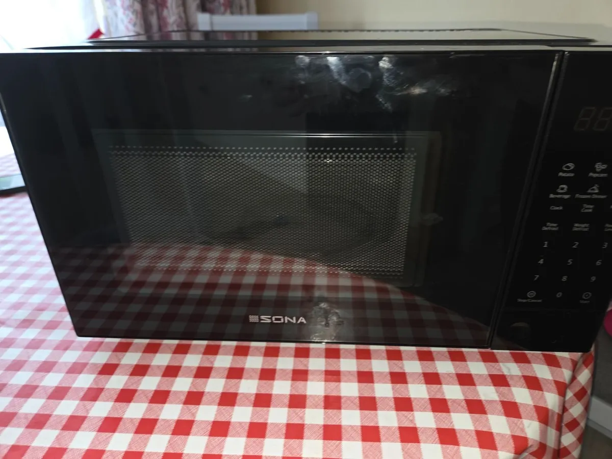 Kitchen appliance microwave - Image 1