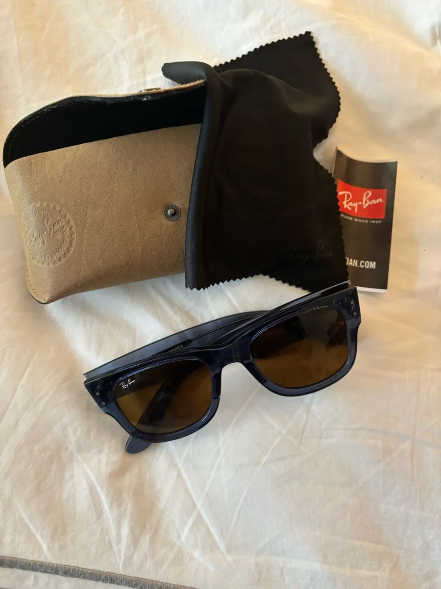 Ray-Ban Mega Wayfarer - Image 1