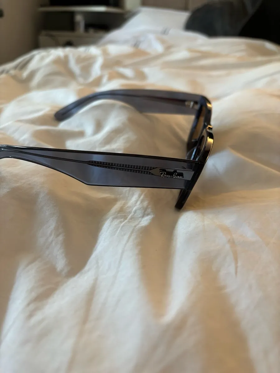 Ray-Ban Mega Wayfarer - Image 3
