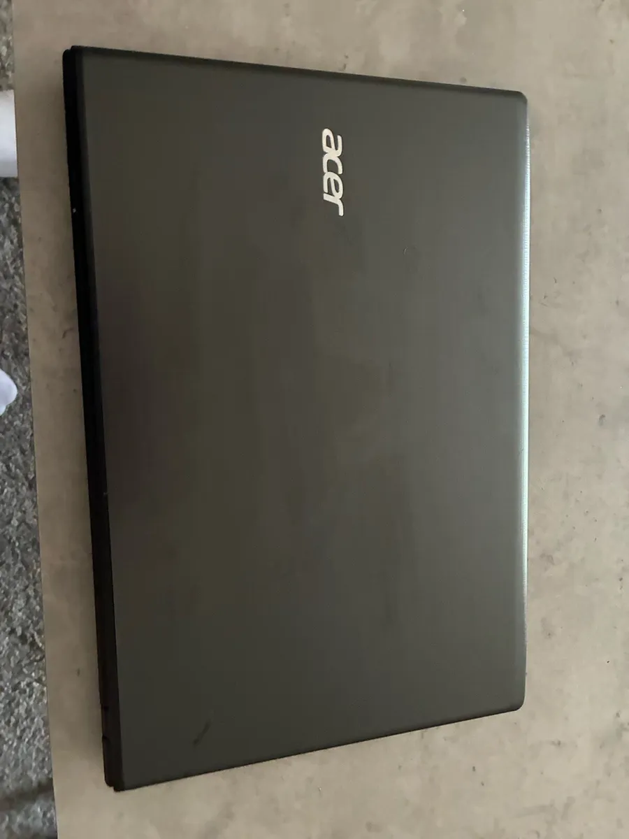 Acer Aspire E15 576G Series Laptop - Image 3