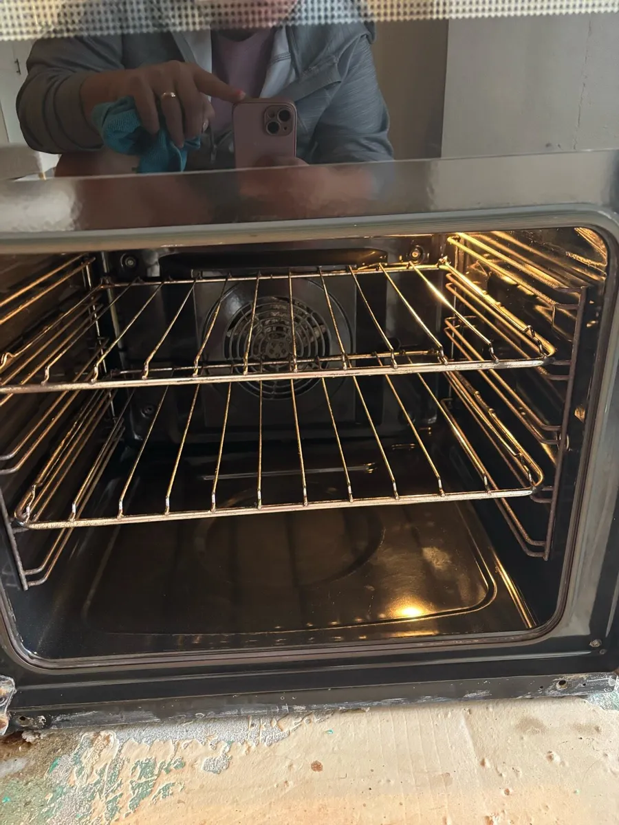 Double electric oven and hob - Image 3
