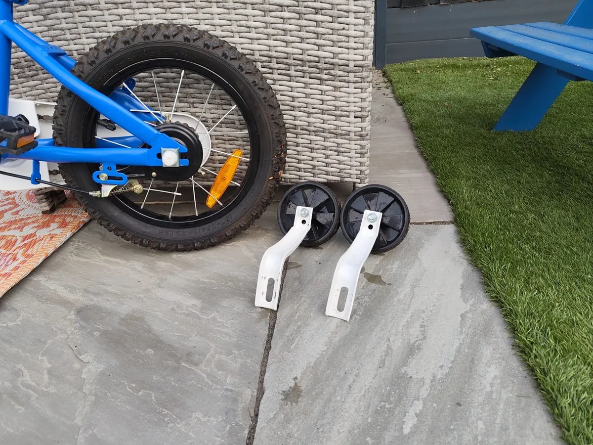 Kids bike - Image 2