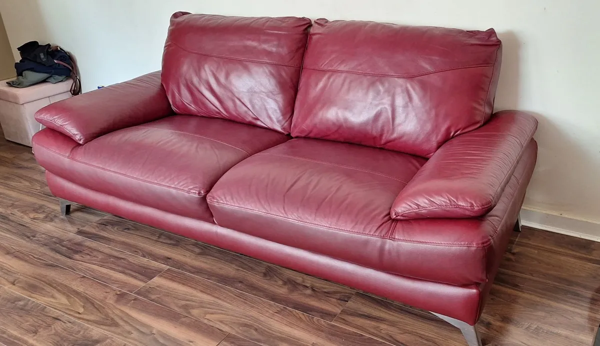 Sofa  3 seater red leather. - Image 2
