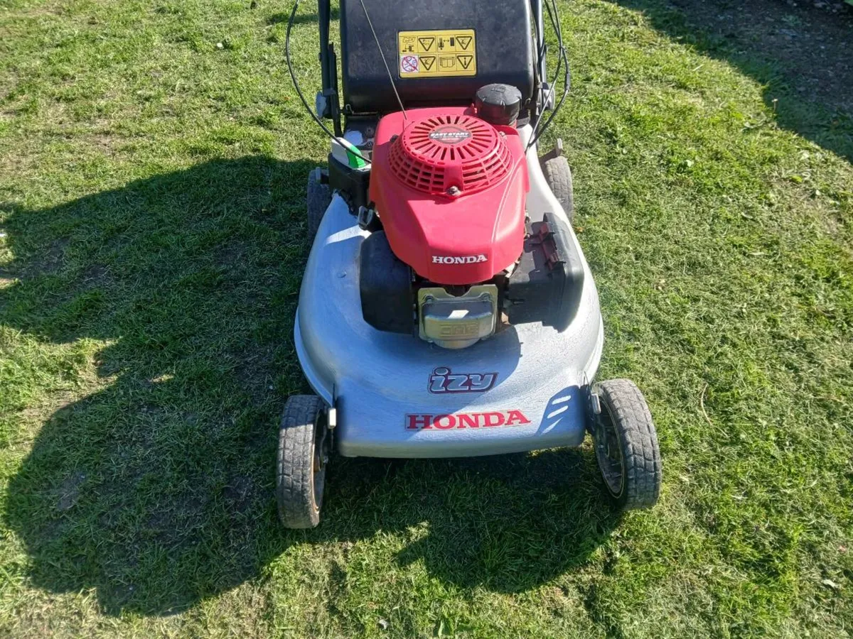 Honda izy self propelled lawnmower FERMOY - Image 3