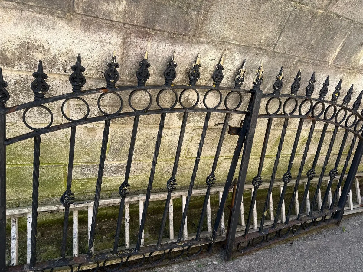 Garden Gates - Image 1