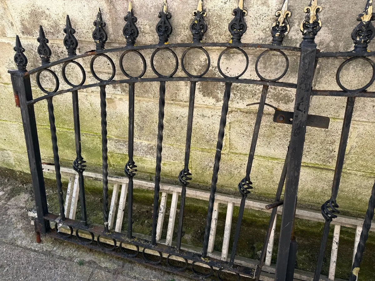 Garden Gates - Image 2
