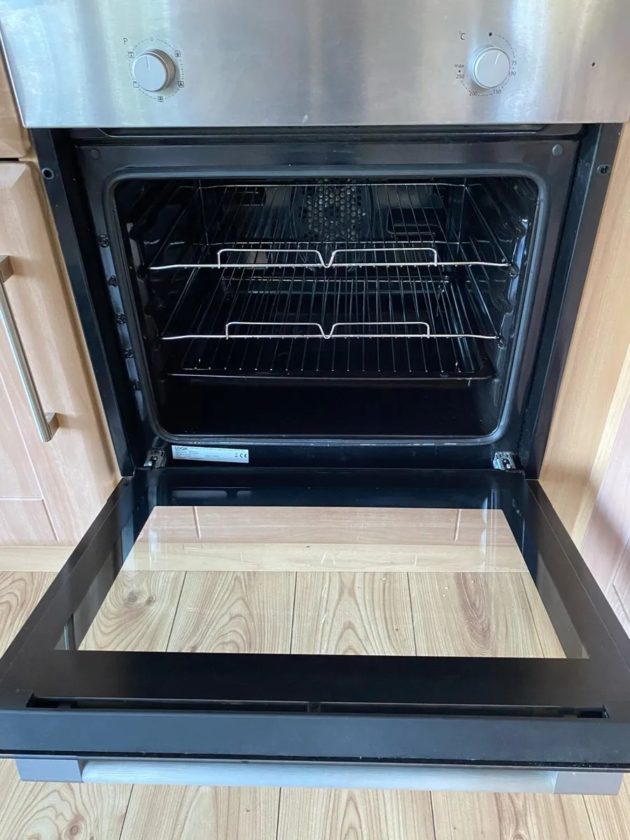 Electric oven - Image 2
