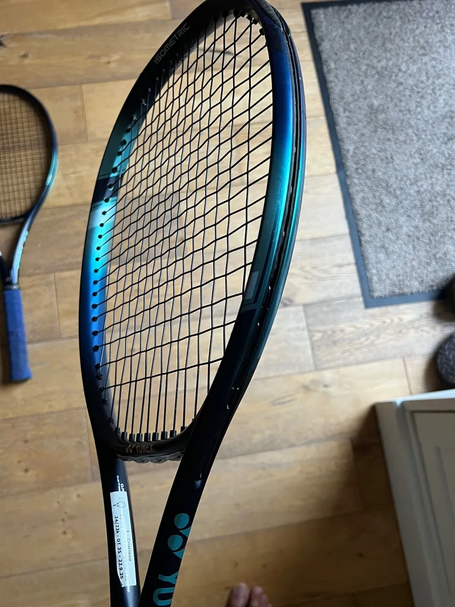 Yonex ezone 98 tennis rackets - Image 2