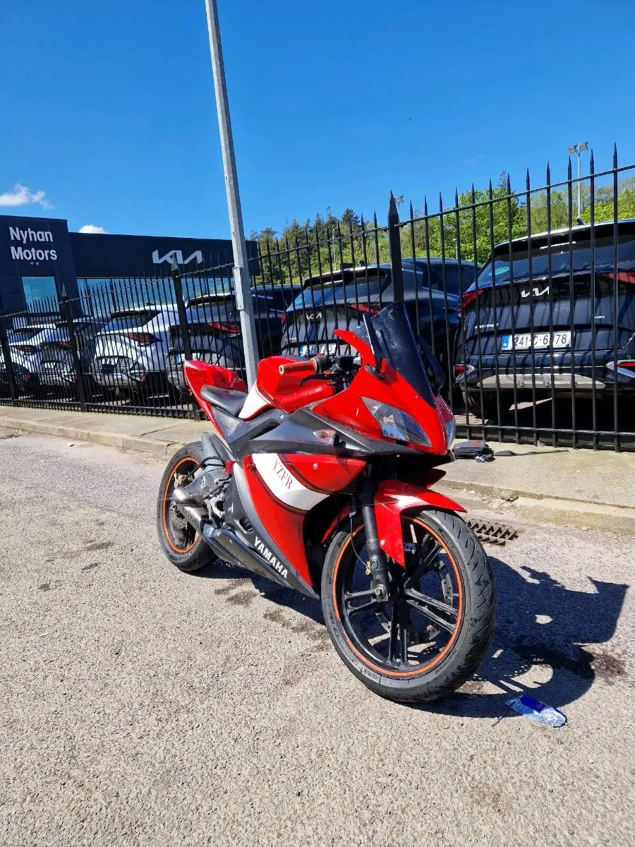 Yamaha yzf r125 2009 - Image 1