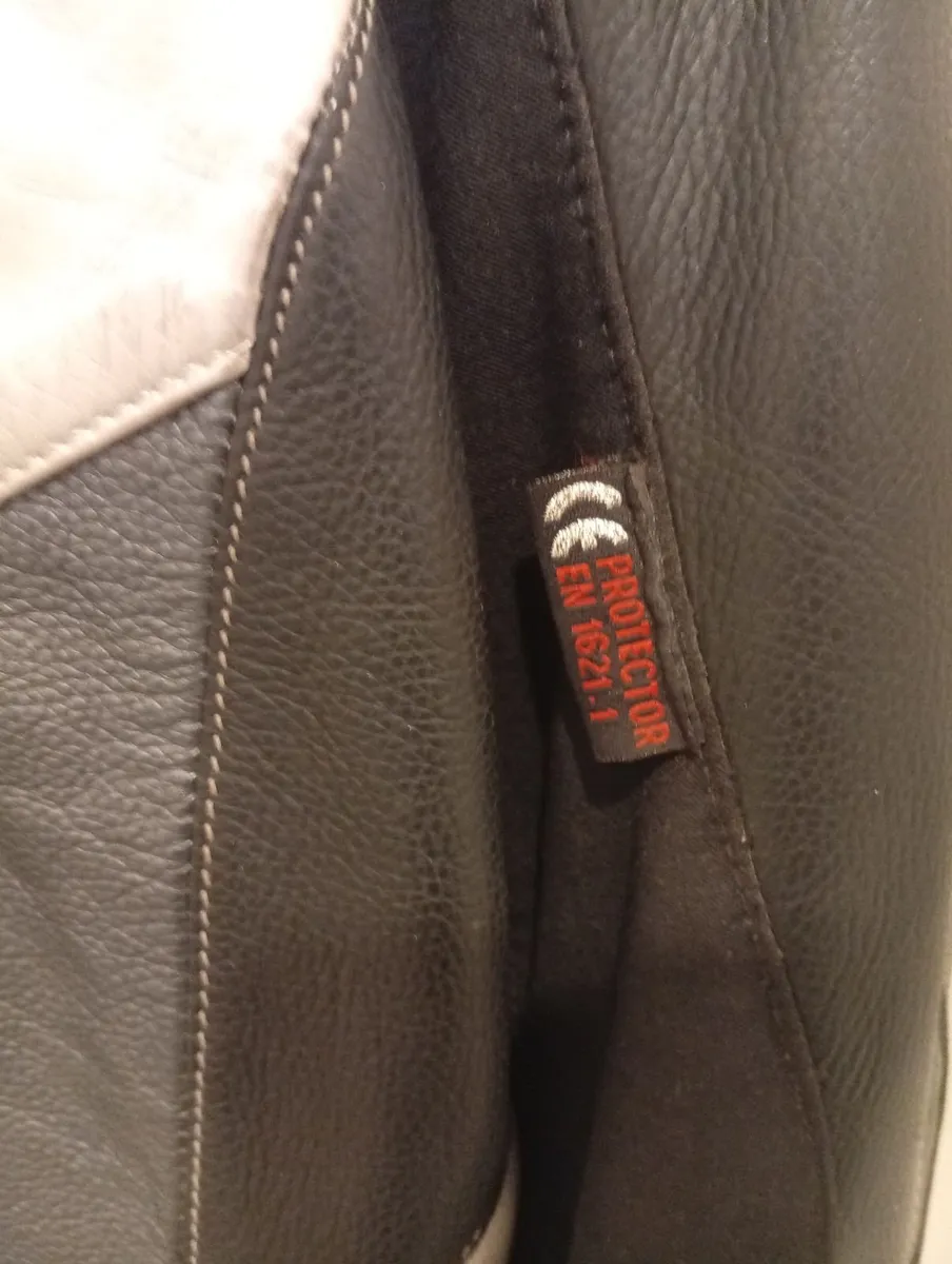 Original Genuine leather moto jacket full armour - Image 3