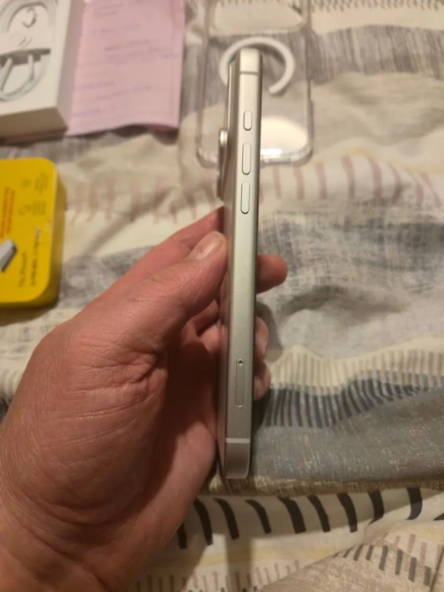 apple Iphone 17 pro max - Image 3