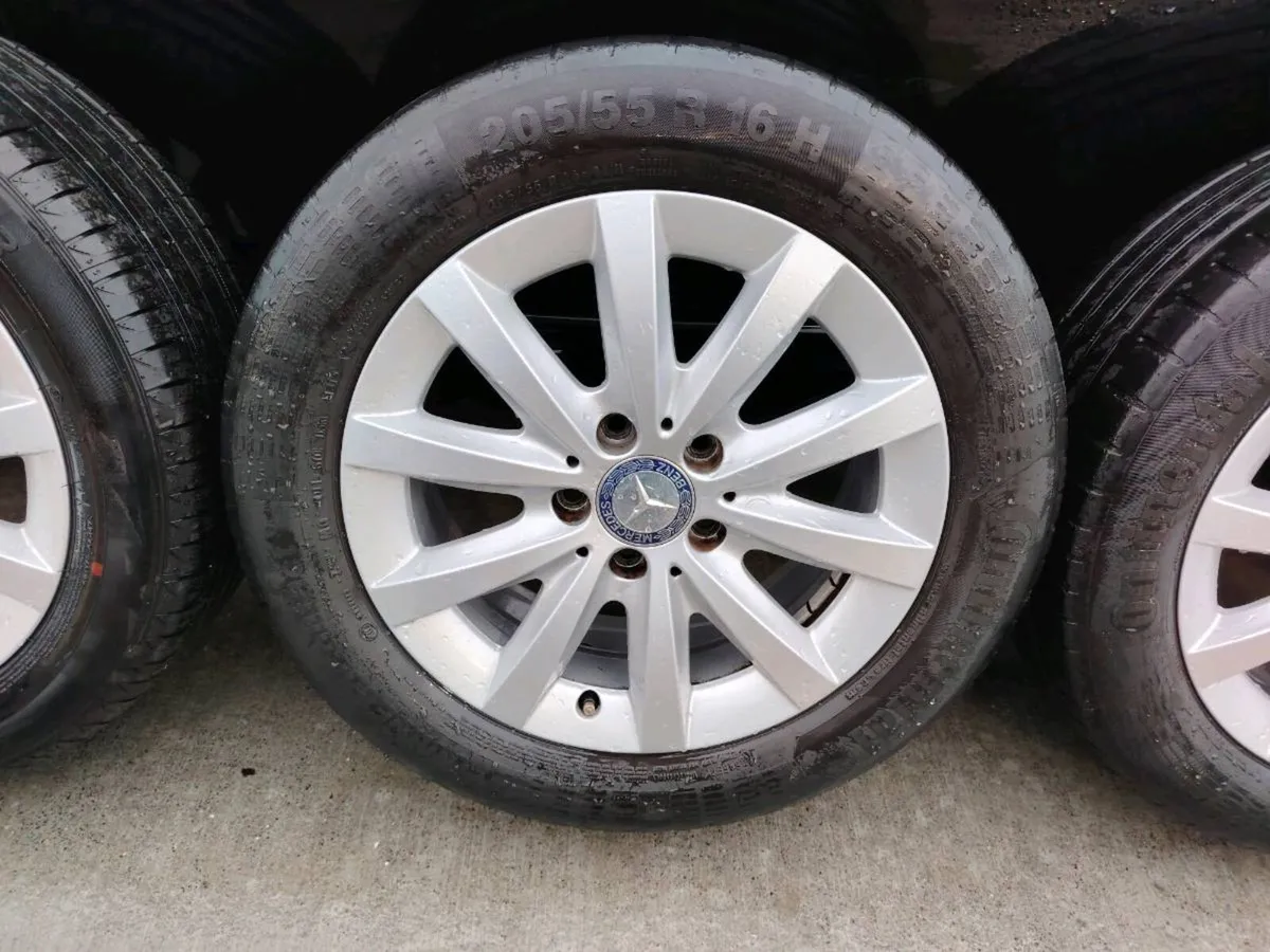 Mercedes alloy wheels - Image 4