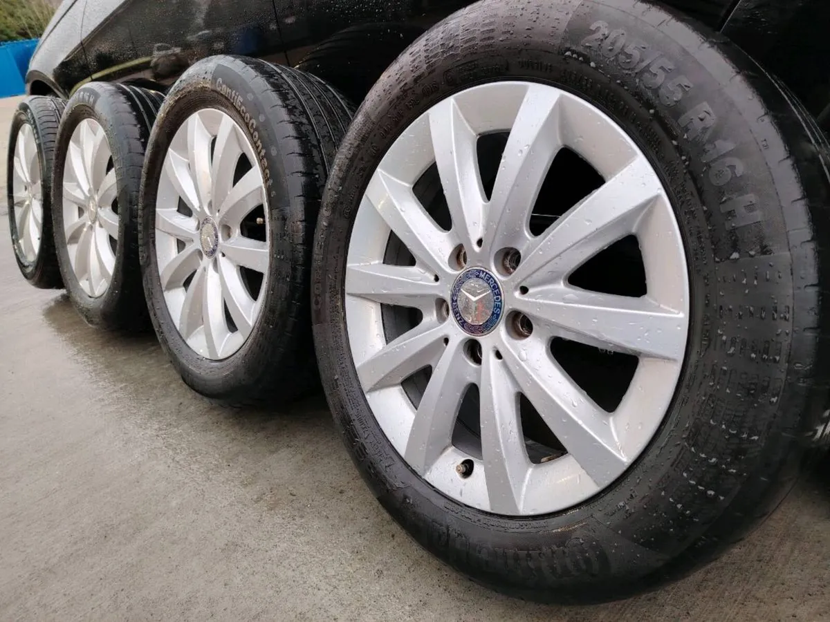 Mercedes alloy wheels - Image 1