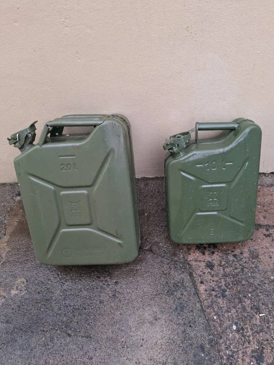 2. Strong metal Jerry cans - Image 1