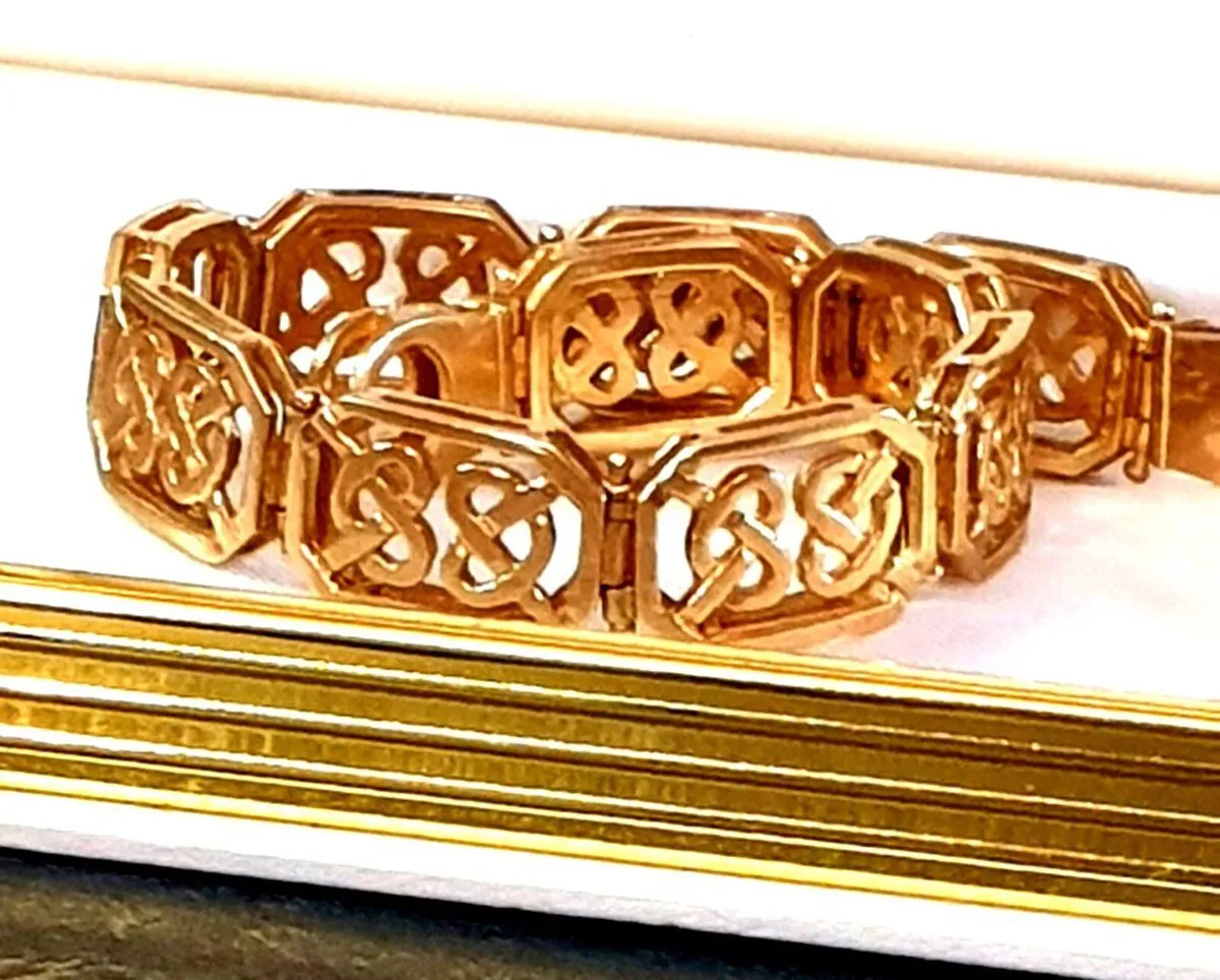 Vintage 9ct Gold Celtic Bracelet - Image 4