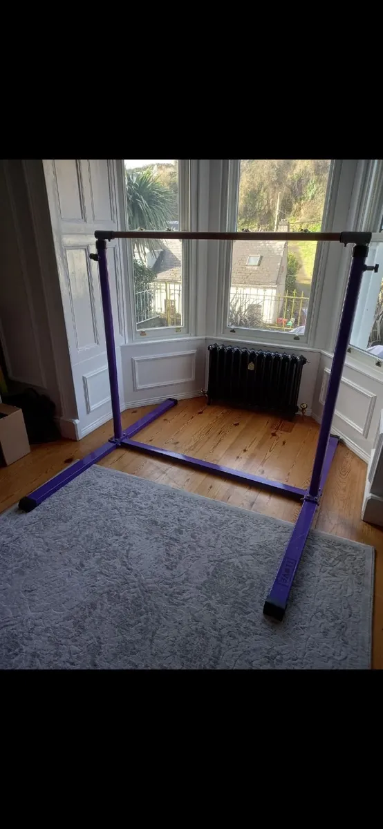 Gymnastics bar