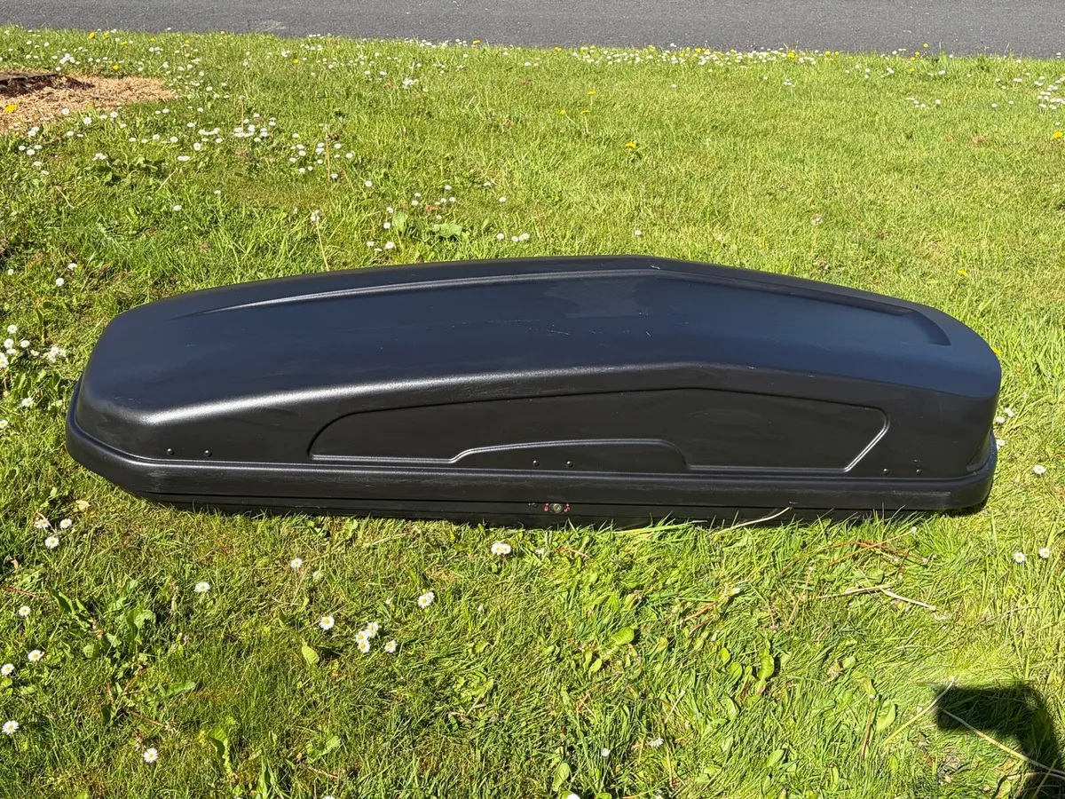Halfords advanced 470L Slimline Roof Box & Bars - Image 4