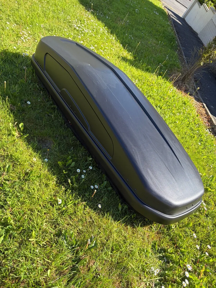 Halfords advanced 470L Slimline Roof Box & Bars - Image 2