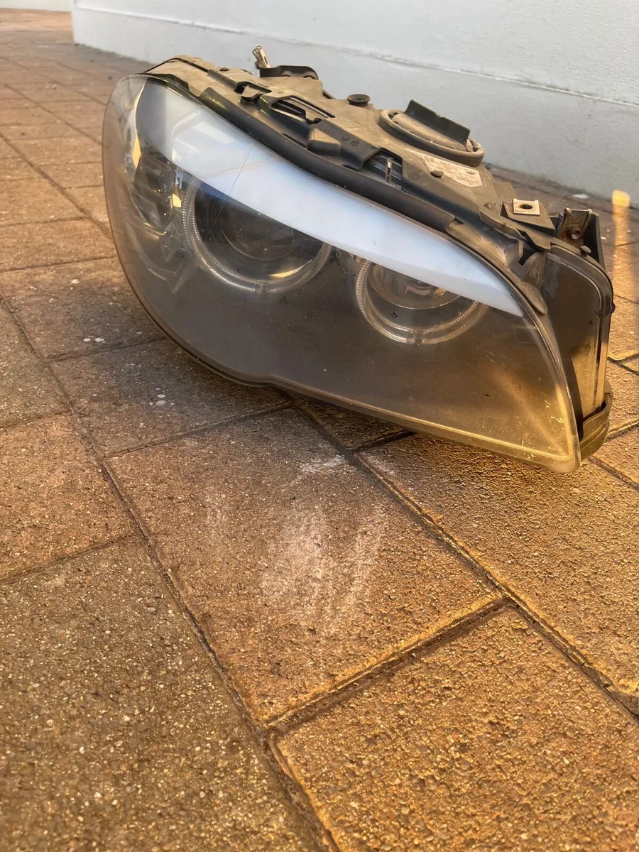 BMW F10 F11 Headlight halogen h7 - Image 2