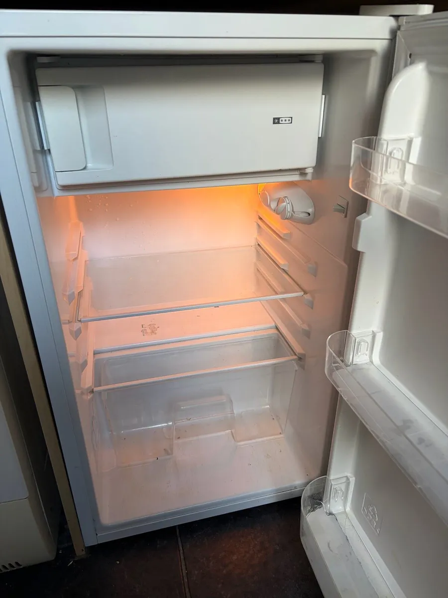 Under counter fridge - Image 2