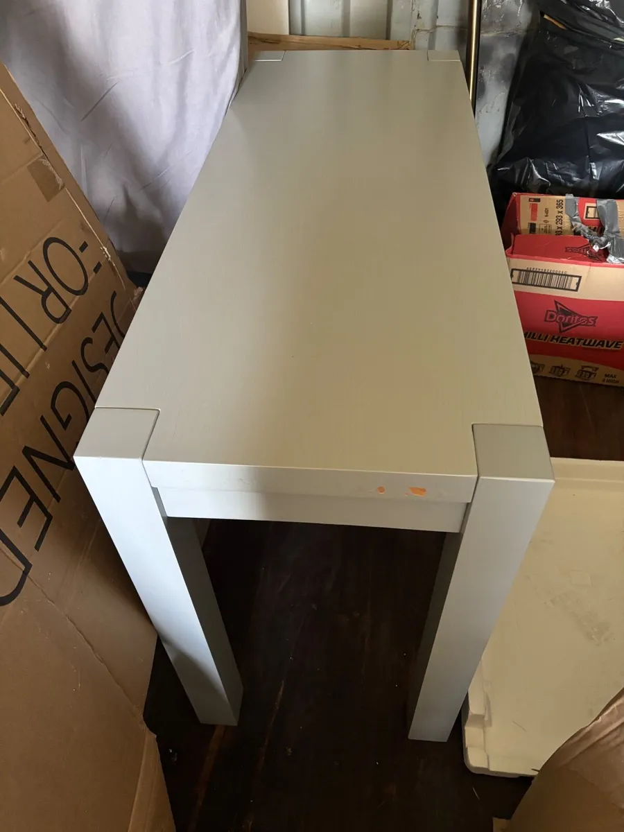 Hall table
