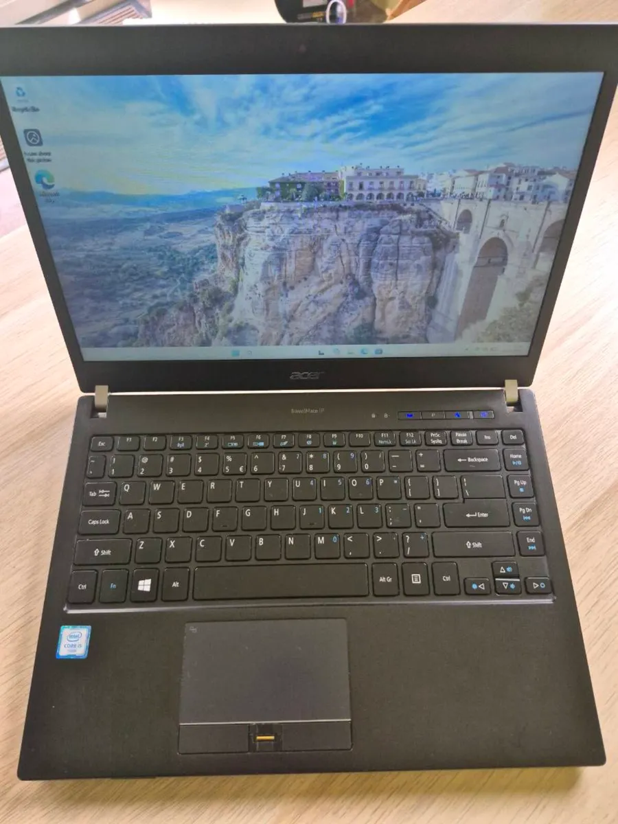 Acer Travelmate P648/i5/8gb/128ssd/Win11/14"Screen - Image 1