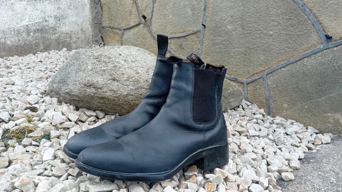 Toggi Black Jodhpur boots Size 43 - Image 1