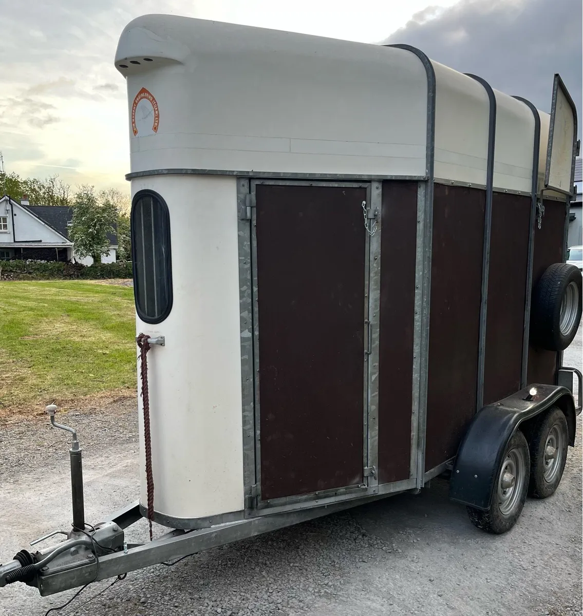 Mare and Foal Horsebox - Image 4